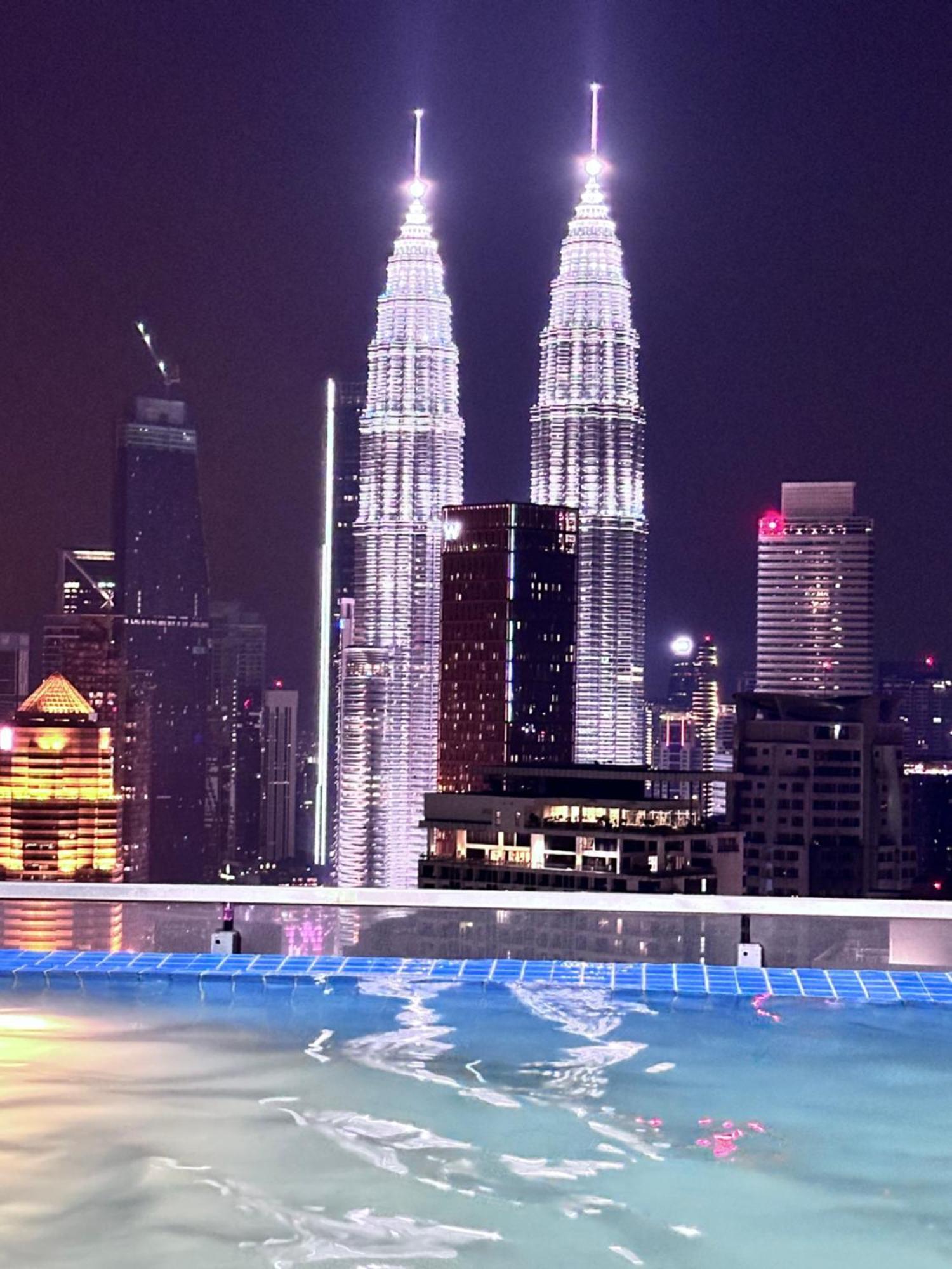 The Luxe Infinitum Klcc By Kl Malaysia Kuala Lumpur