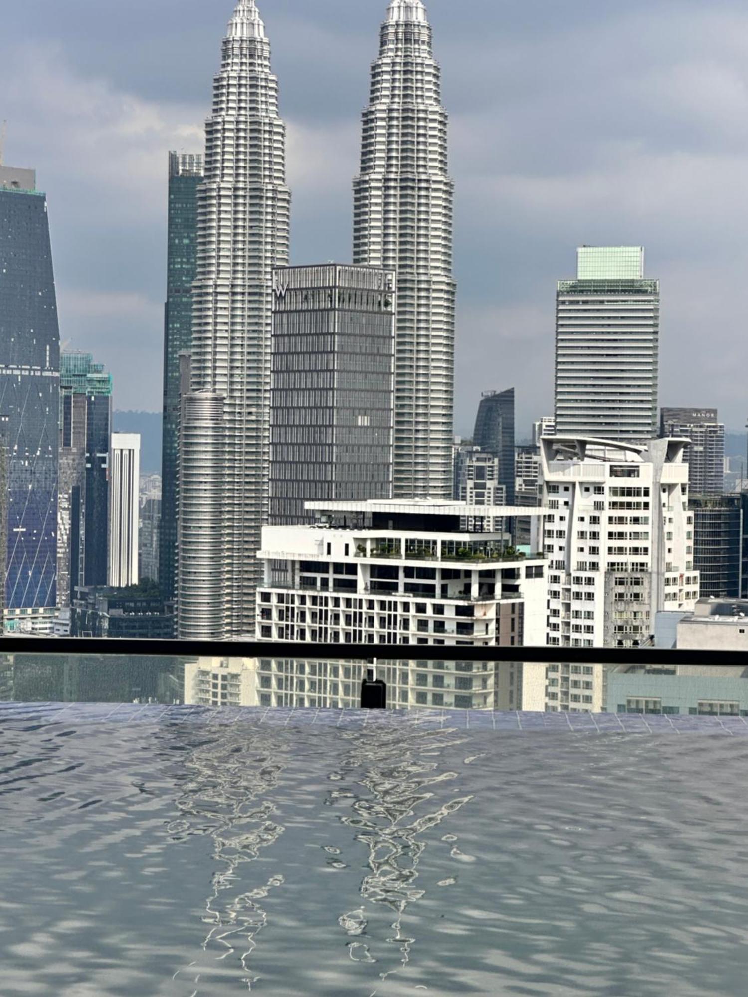 The Luxe Infinitum Klcc By Kl Malaysia Kuala Lumpur