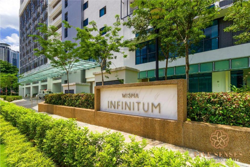 The Luxe Infinitum Klcc By Kl Malaysia Apartment Kuala Lumpur